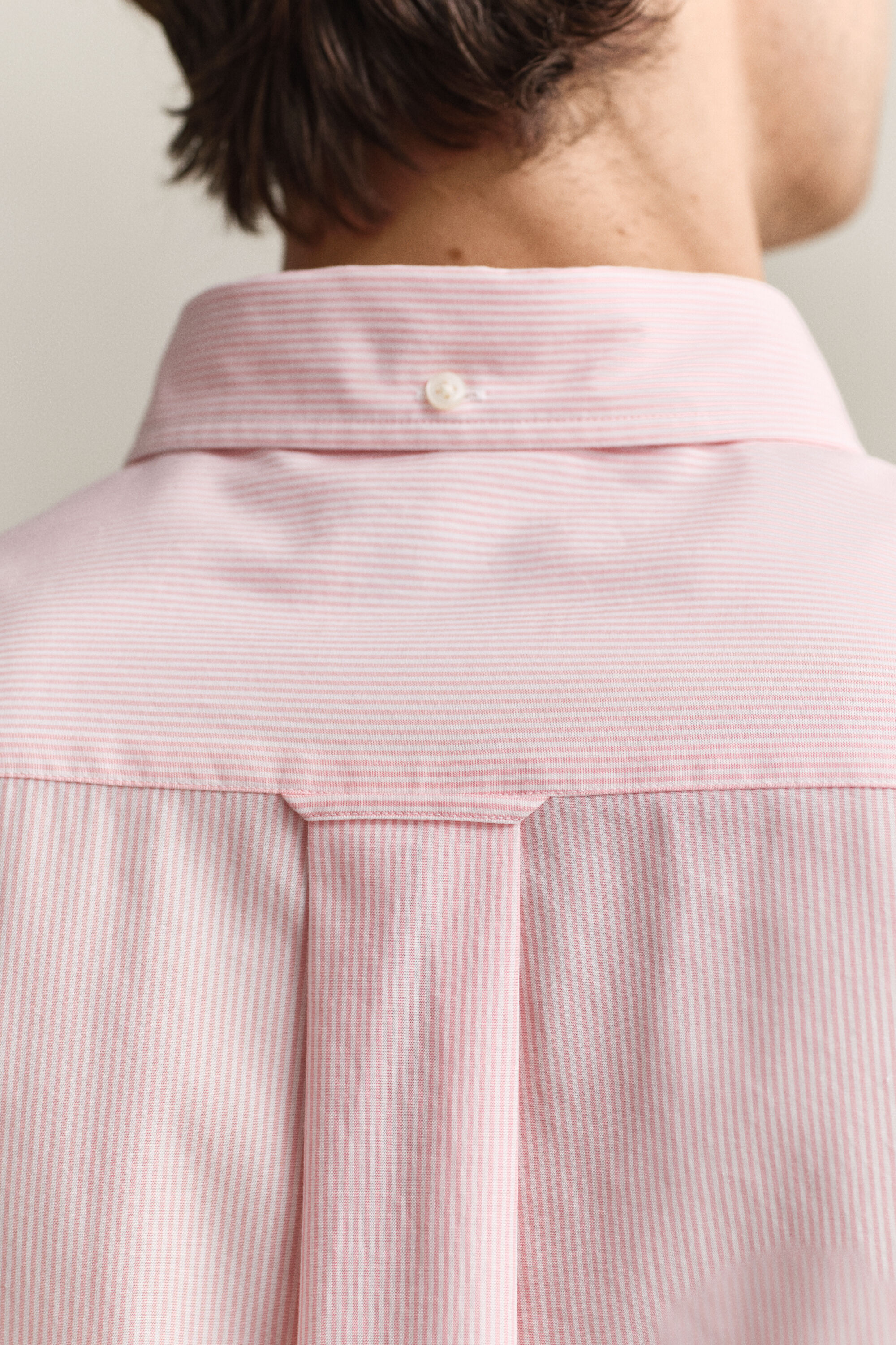 Klassisk poplinskjorta med mellanbreda ränder