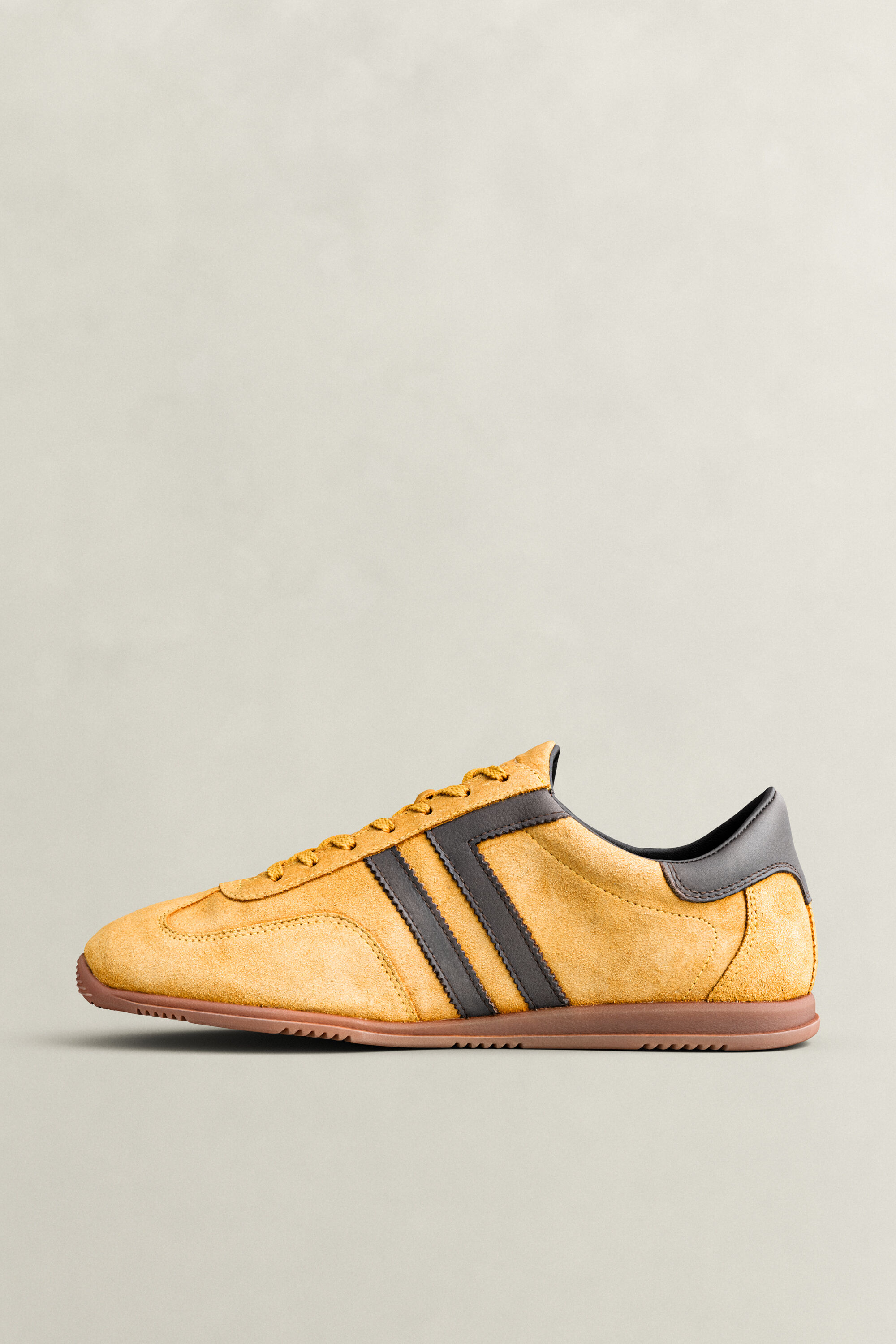 Spearclub sneakers i mocka