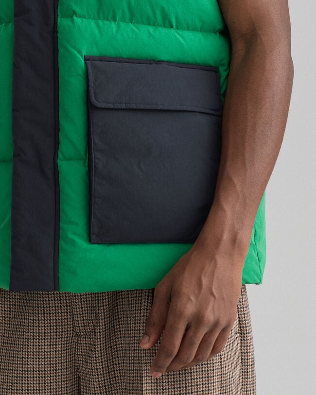 Vadderad v&auml;st med f&auml;rgblock