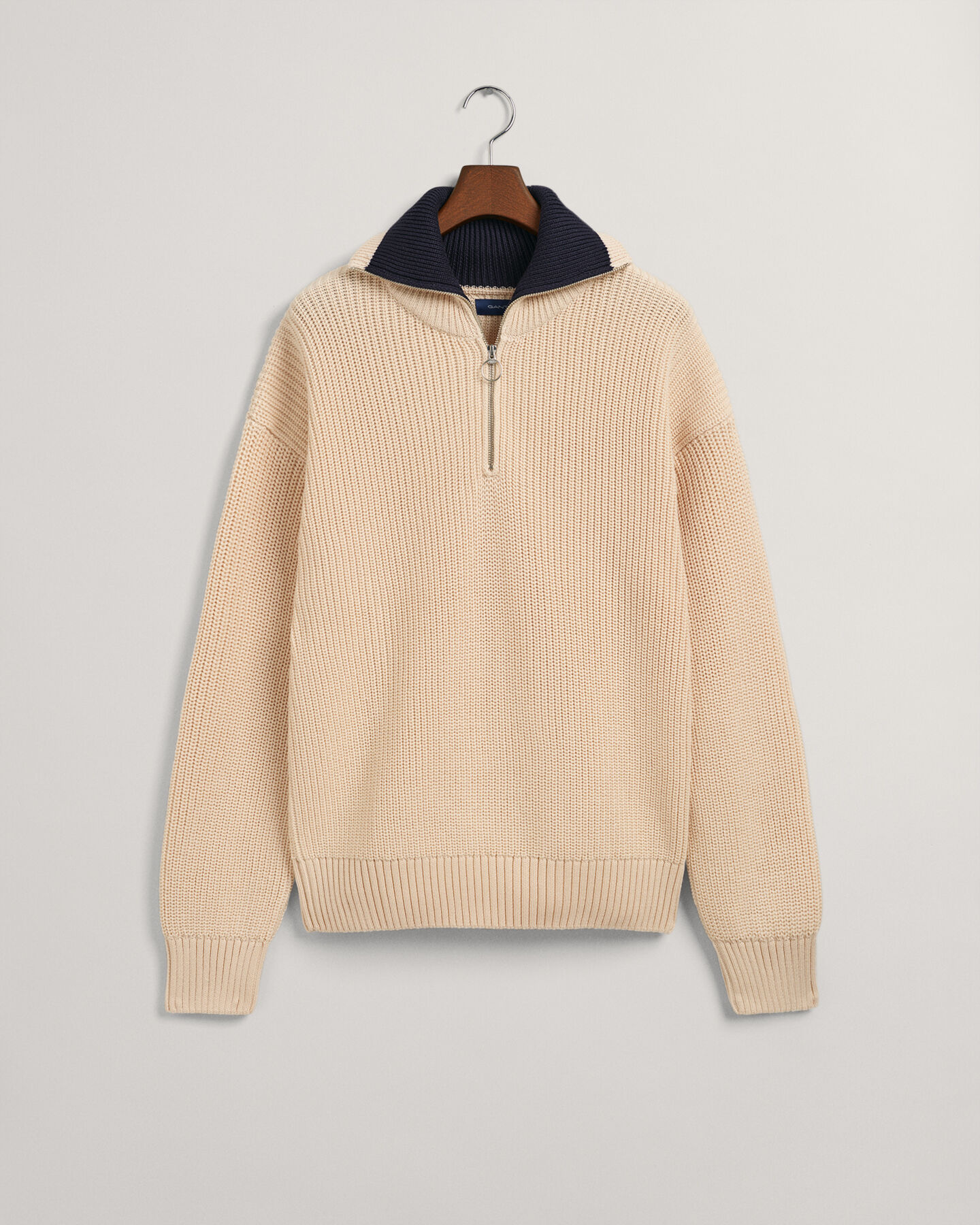 Ribbstickad half-zip tröja