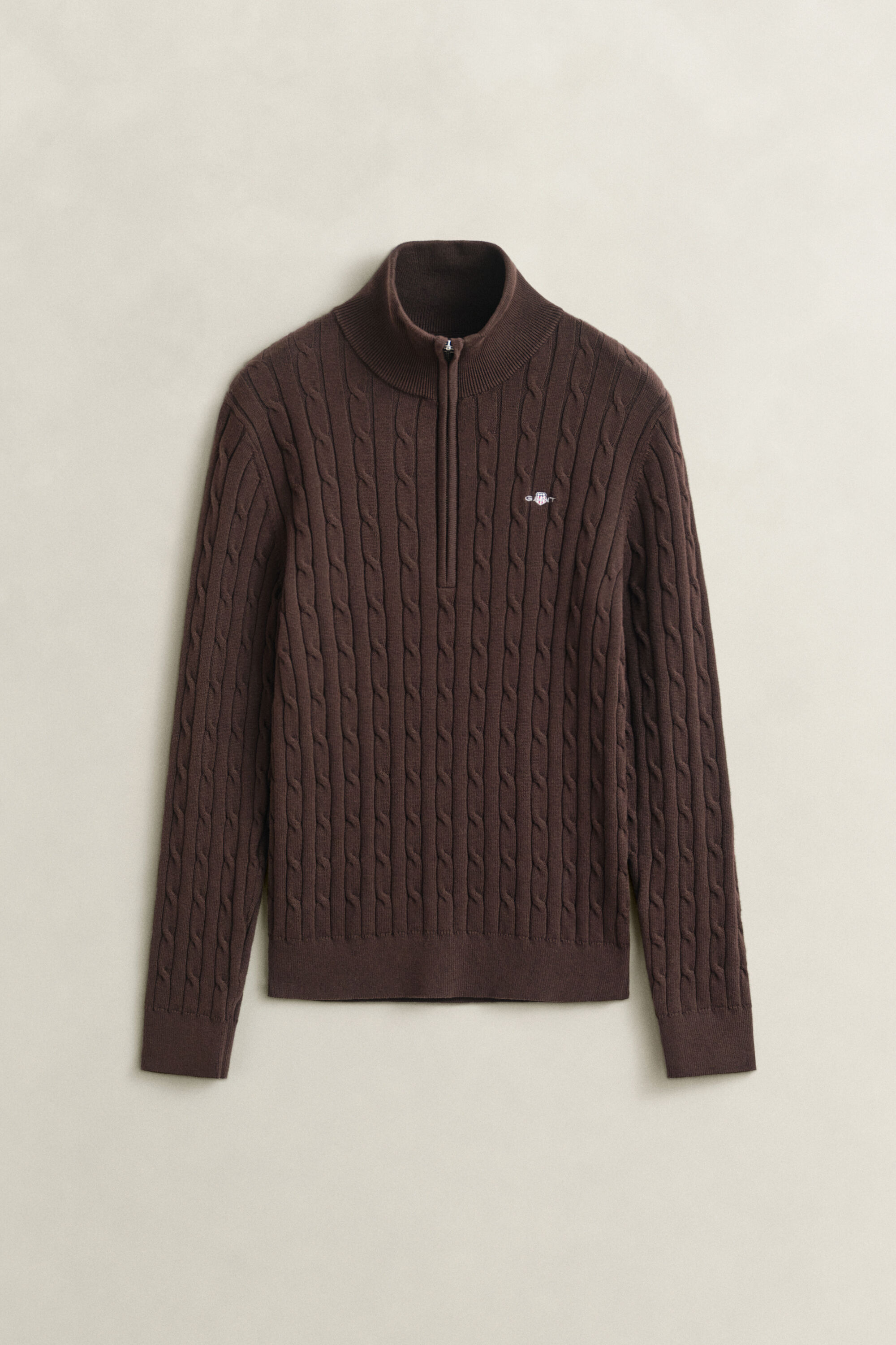 Kabelstickad tröja i bomullsstrech med half-zip