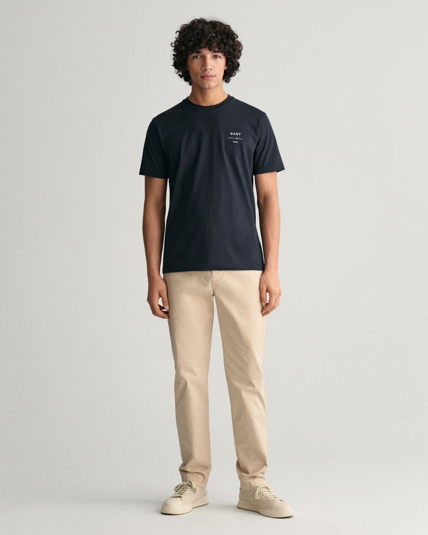 Regular fit Sunfaded chinos