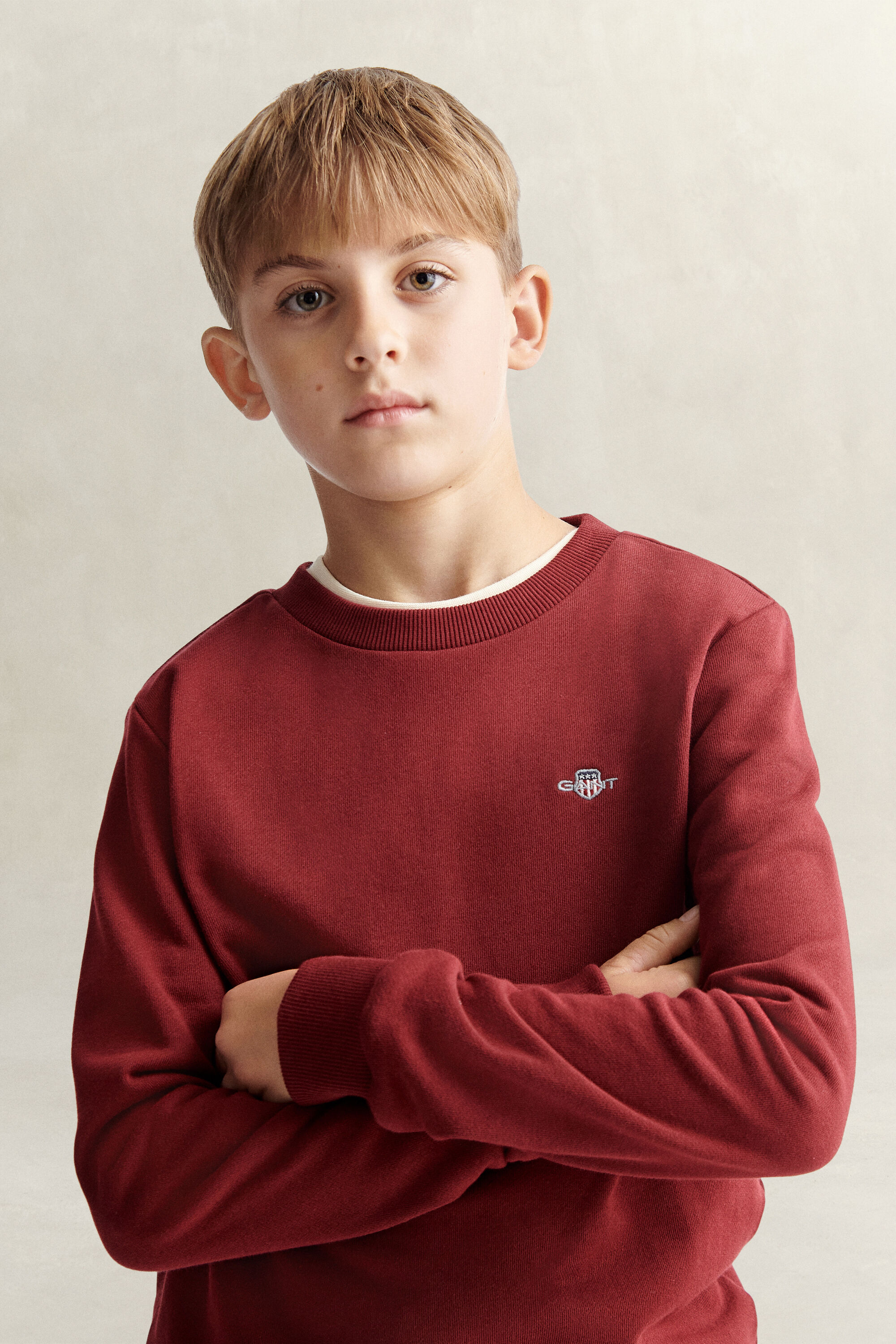 Teens sweatshirt med sköldemblem