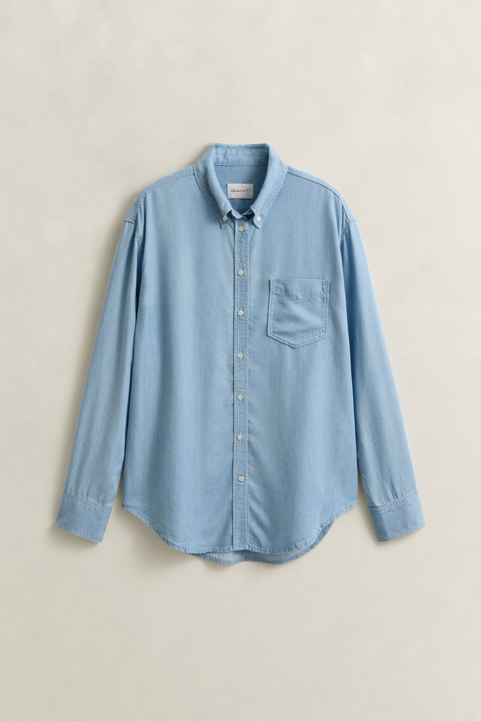 Indigofärgad skjorta