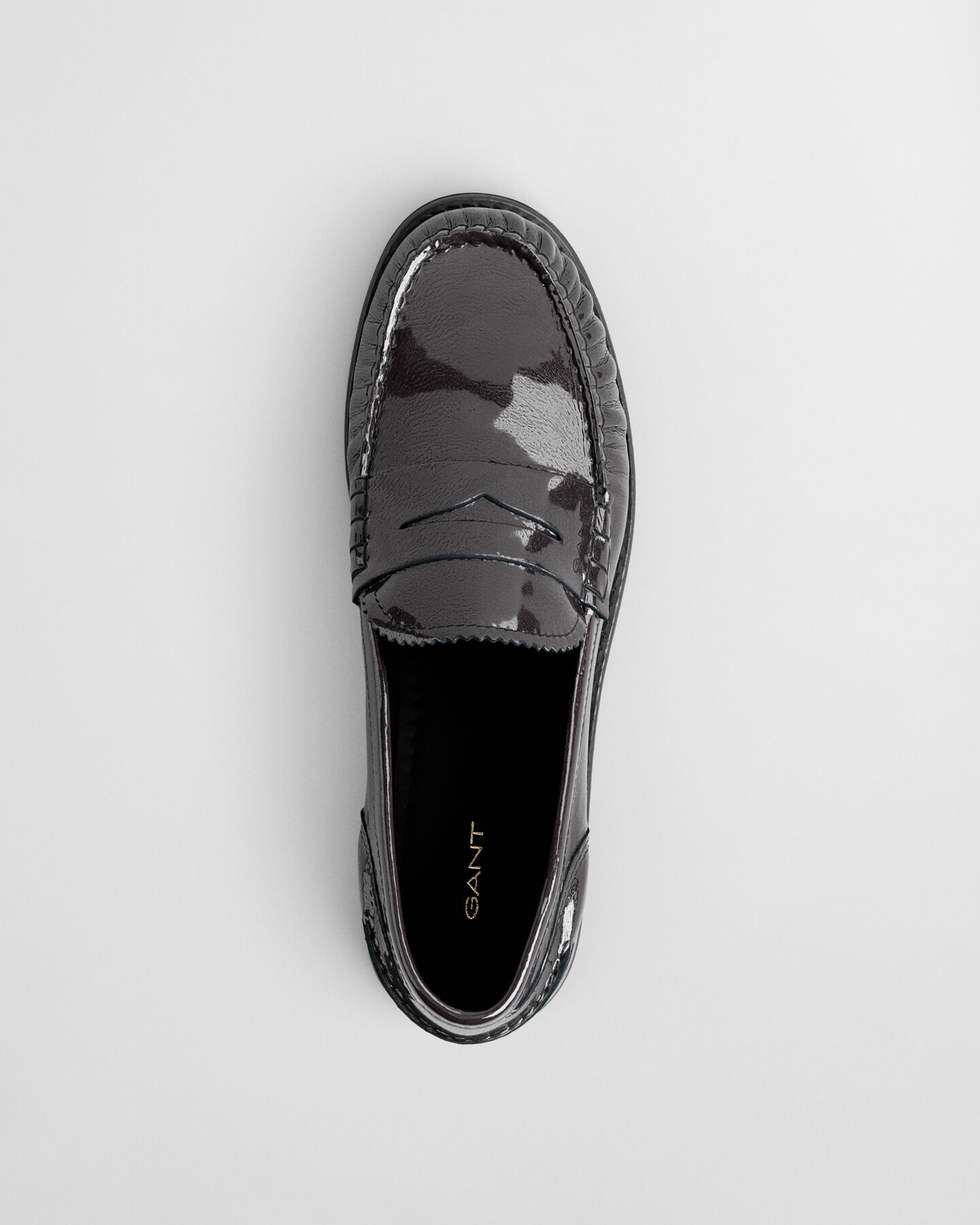 Gracelyn loafers i lackskinn