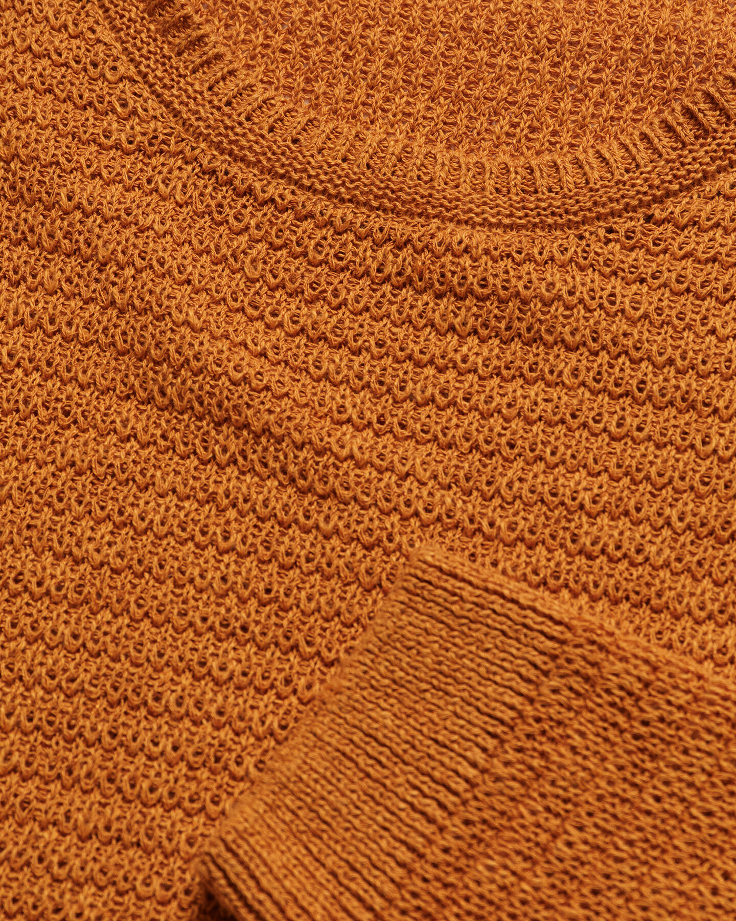 Crew neck tr&ouml;ja i bomull och linne med struktur