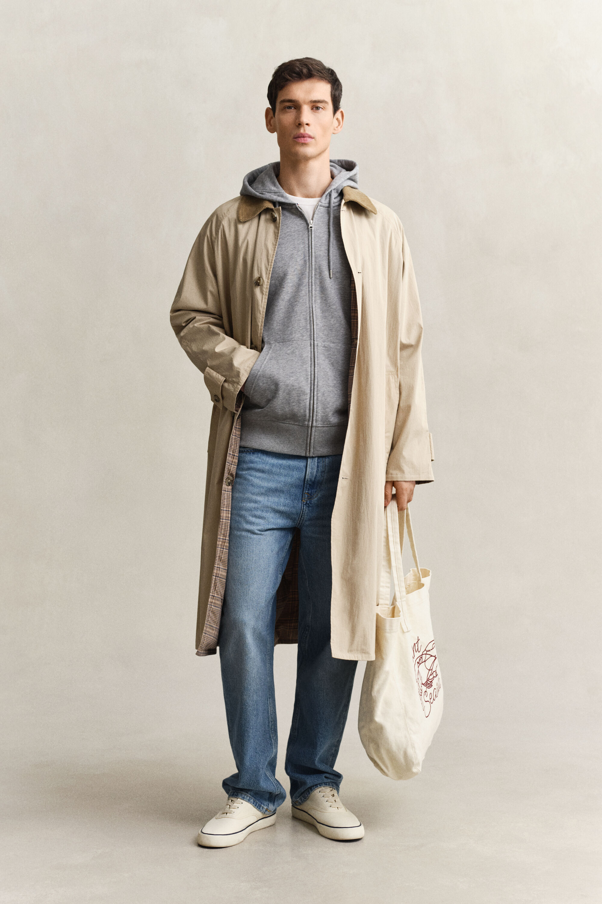 Shield hoodie med dragkedja