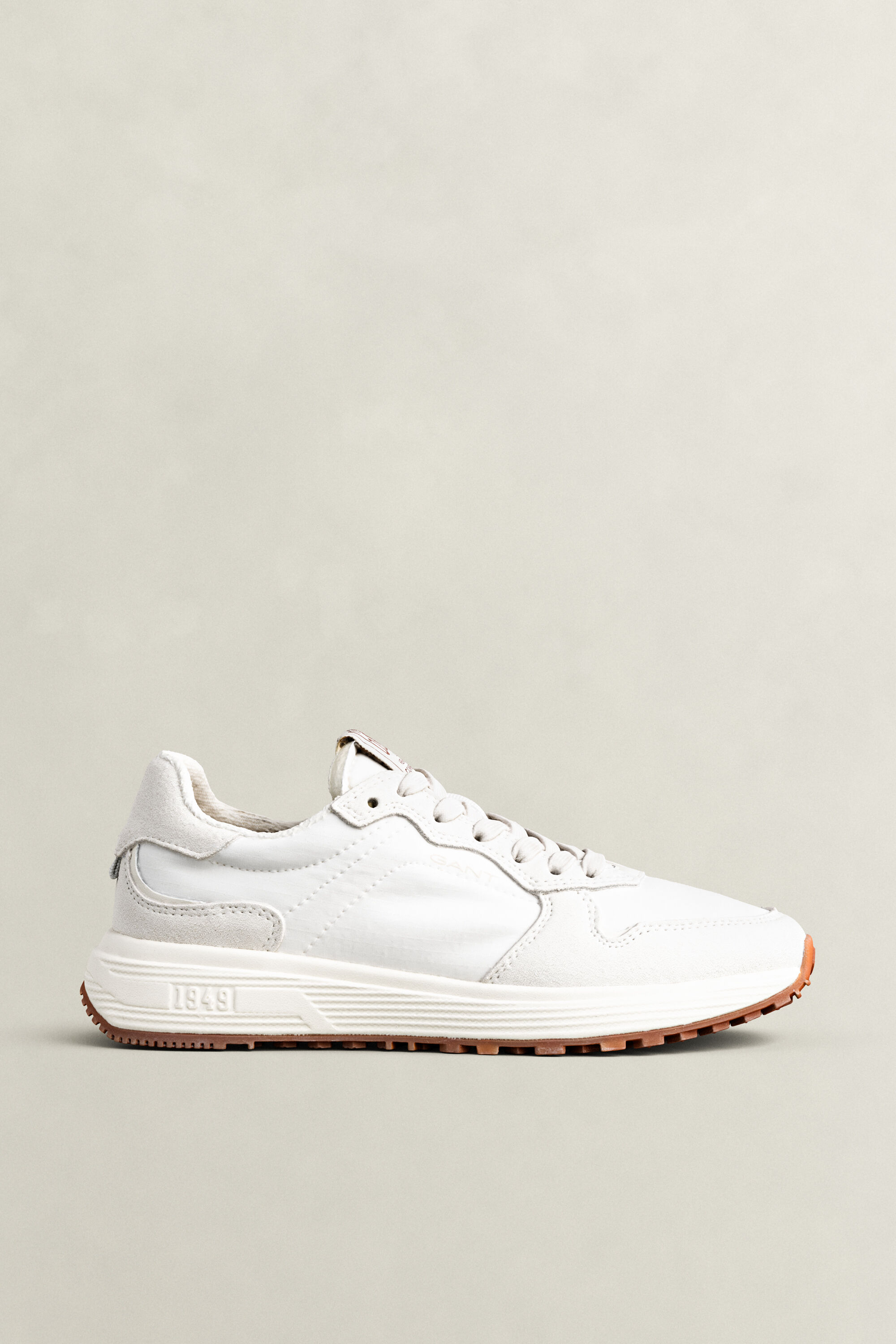 Beywin sneakers i mocka och nylon
