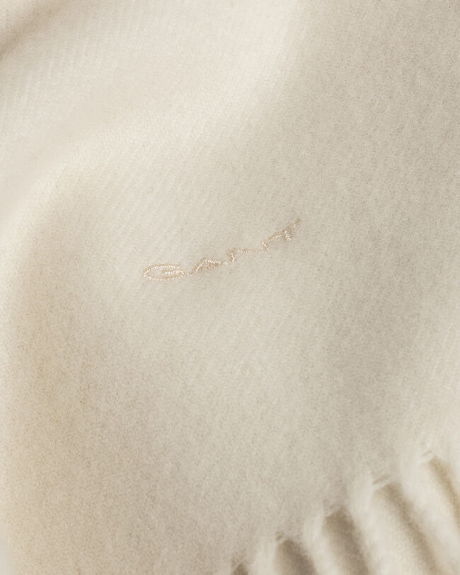 Enfärgad yllehalsduk