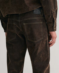 Relaxed fit jeans i flockad velour