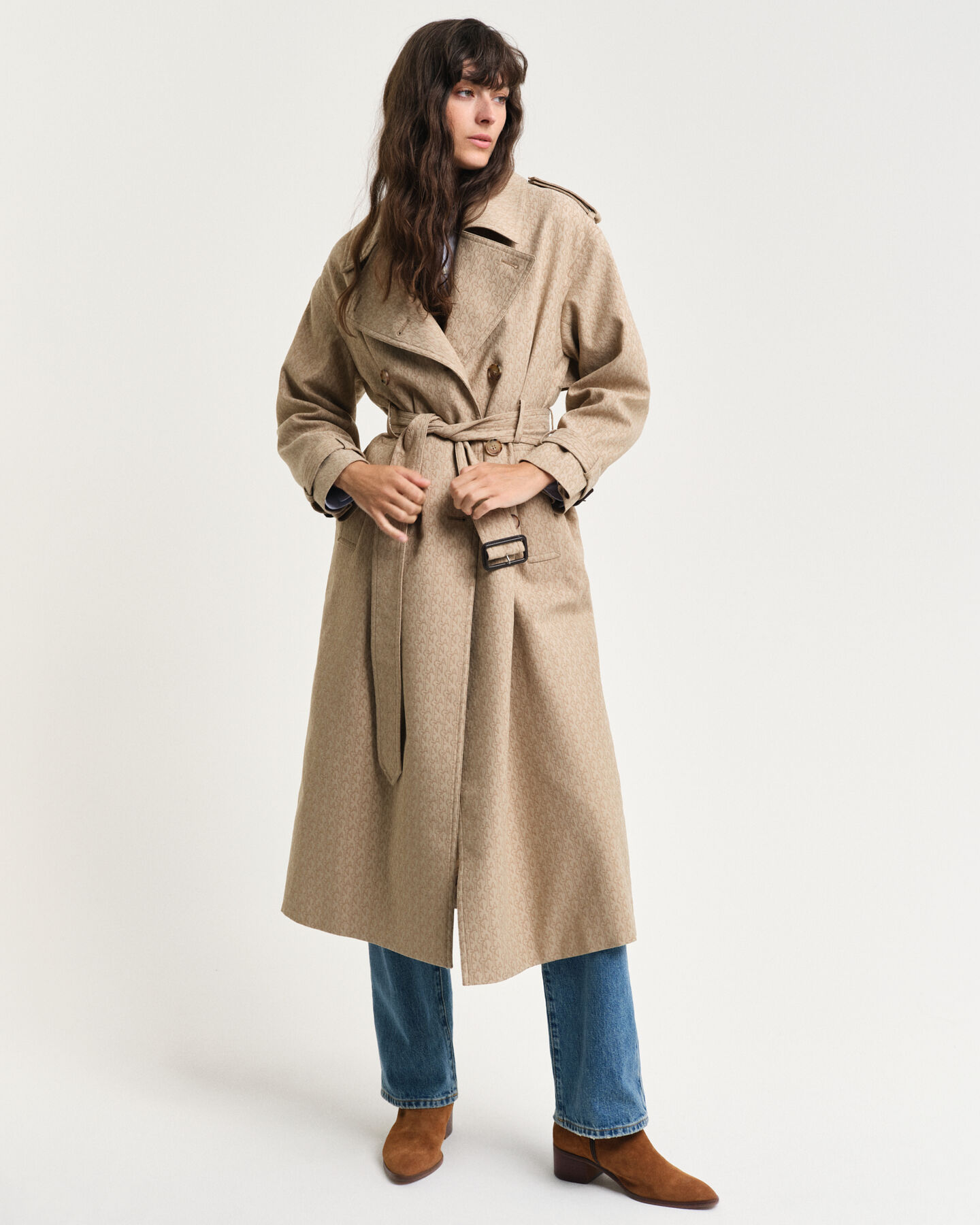 Trenchcoat i jacquard med monogram