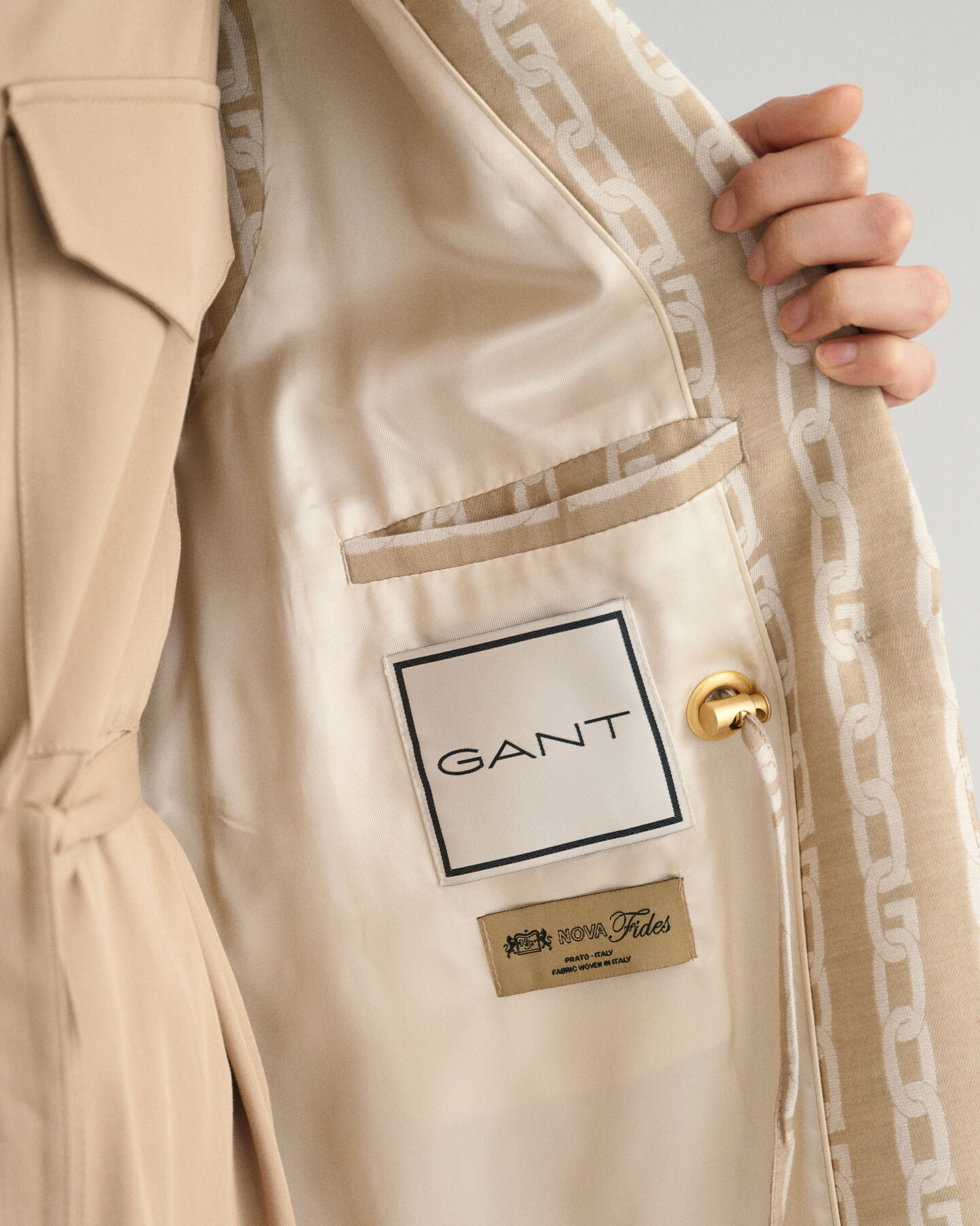 Chain Jacquard V&auml;st