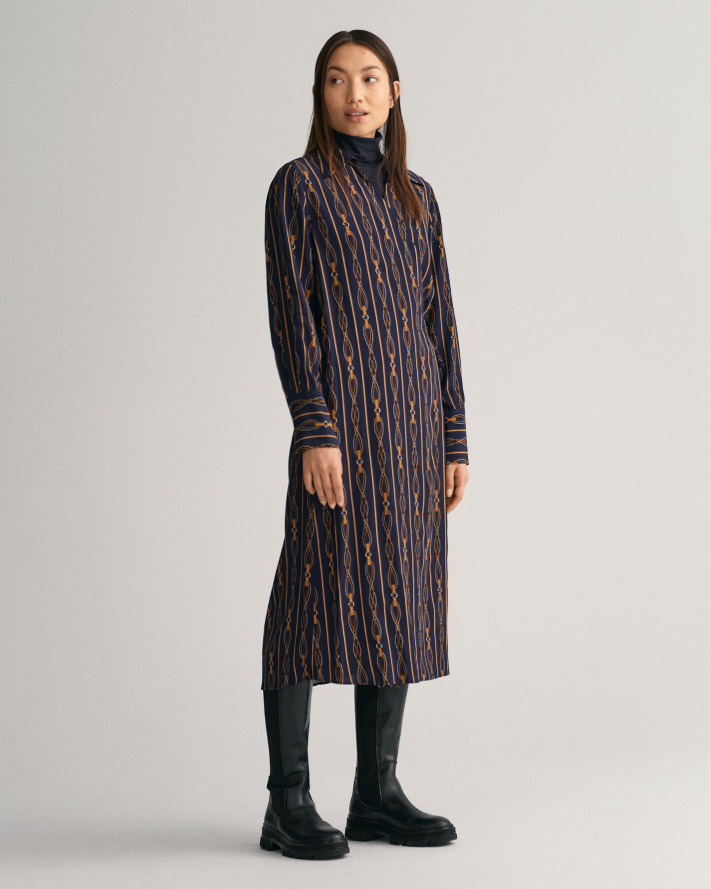 Regular fit randig omlottklänning