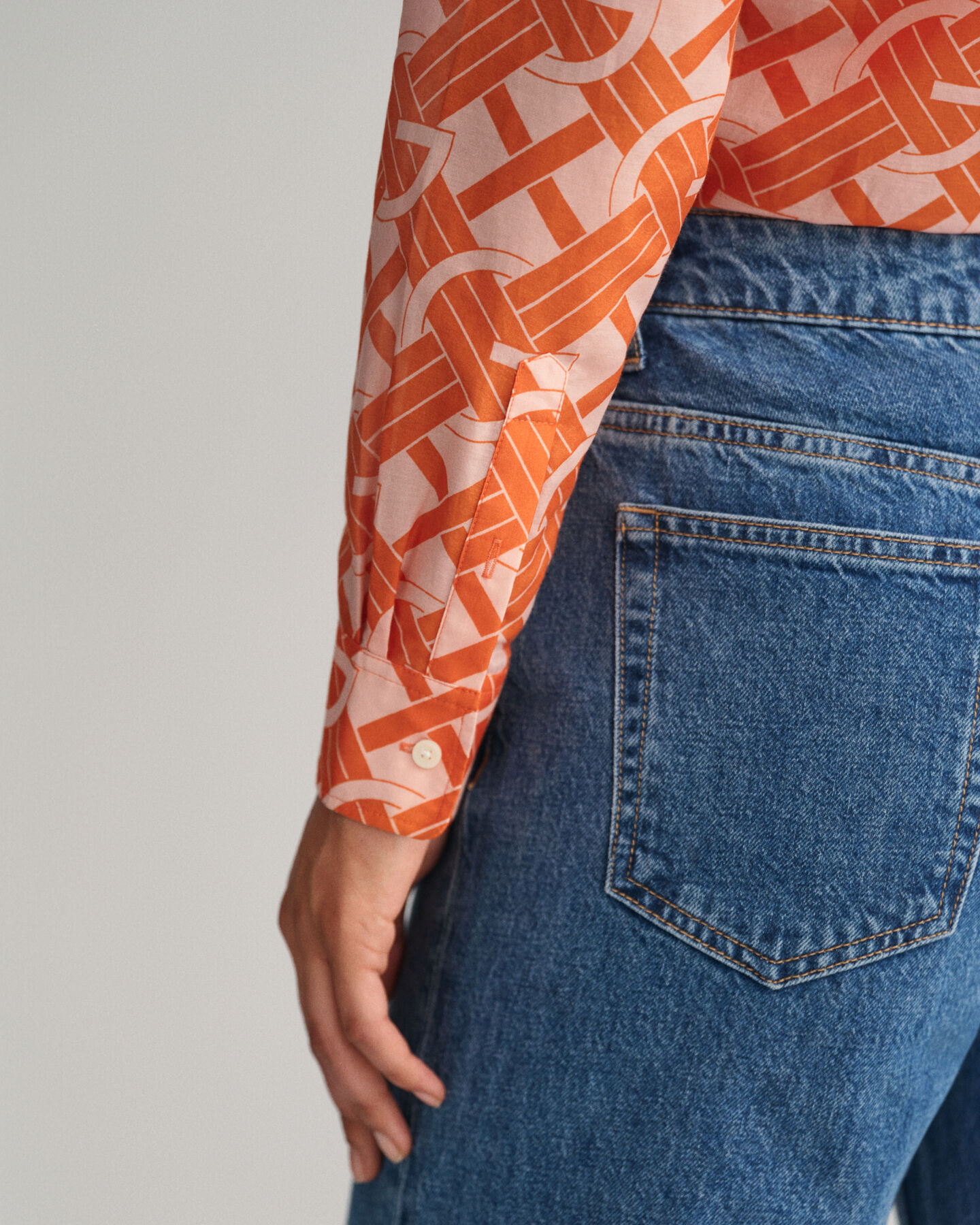 Regular fit skjorta i bomull och silke med G-mönster