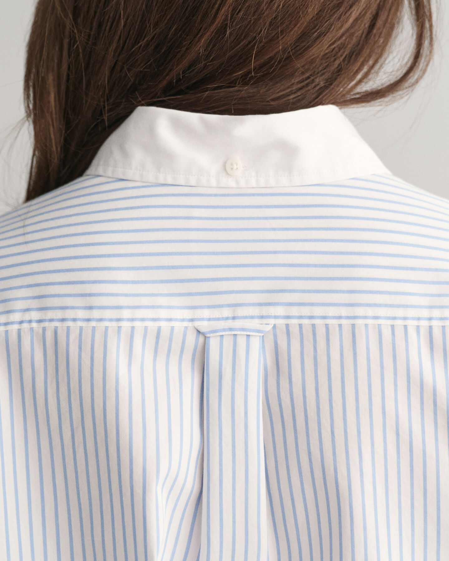 Regular fit randig skjorta med kontrastkrage