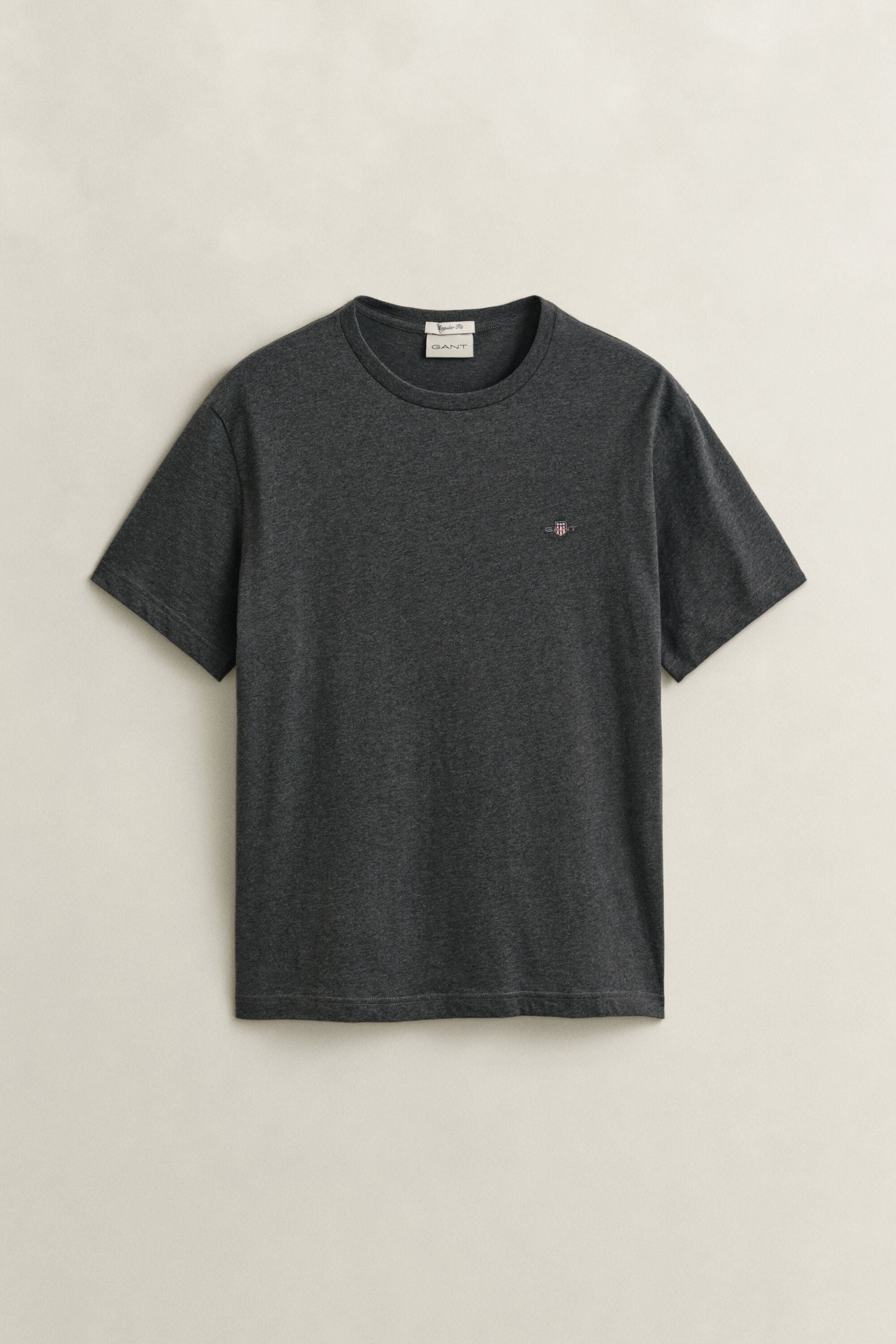 Regular fit T-shirt med sköld