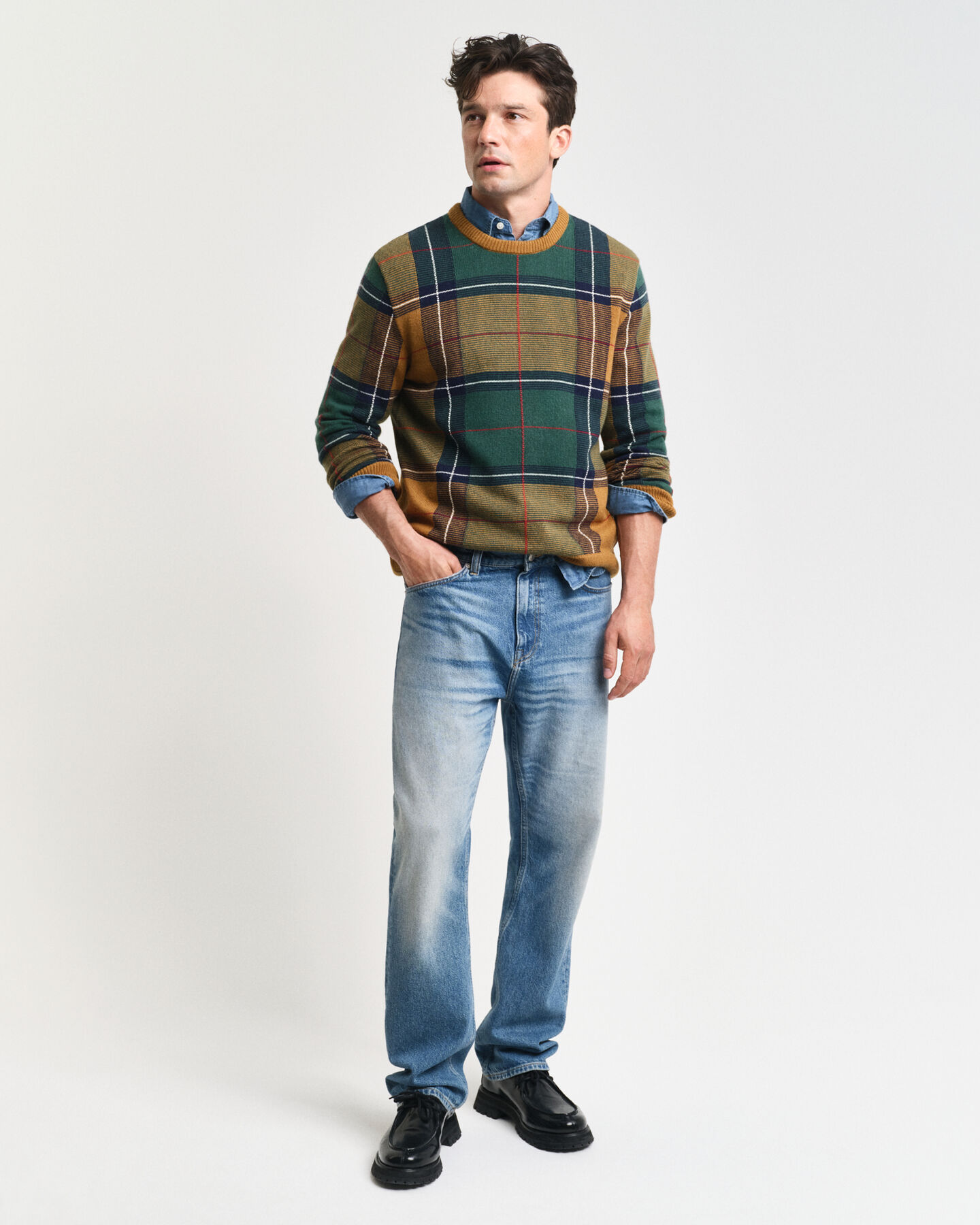 Rutig tr&ouml;ja med rund halsringning