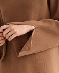 Ribbstickad tr&ouml;ja med st&aring;krage