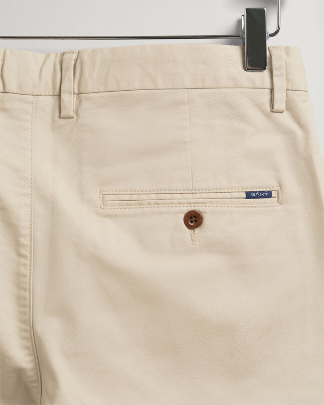 Hallden slim fit Tech Prep™ chinos