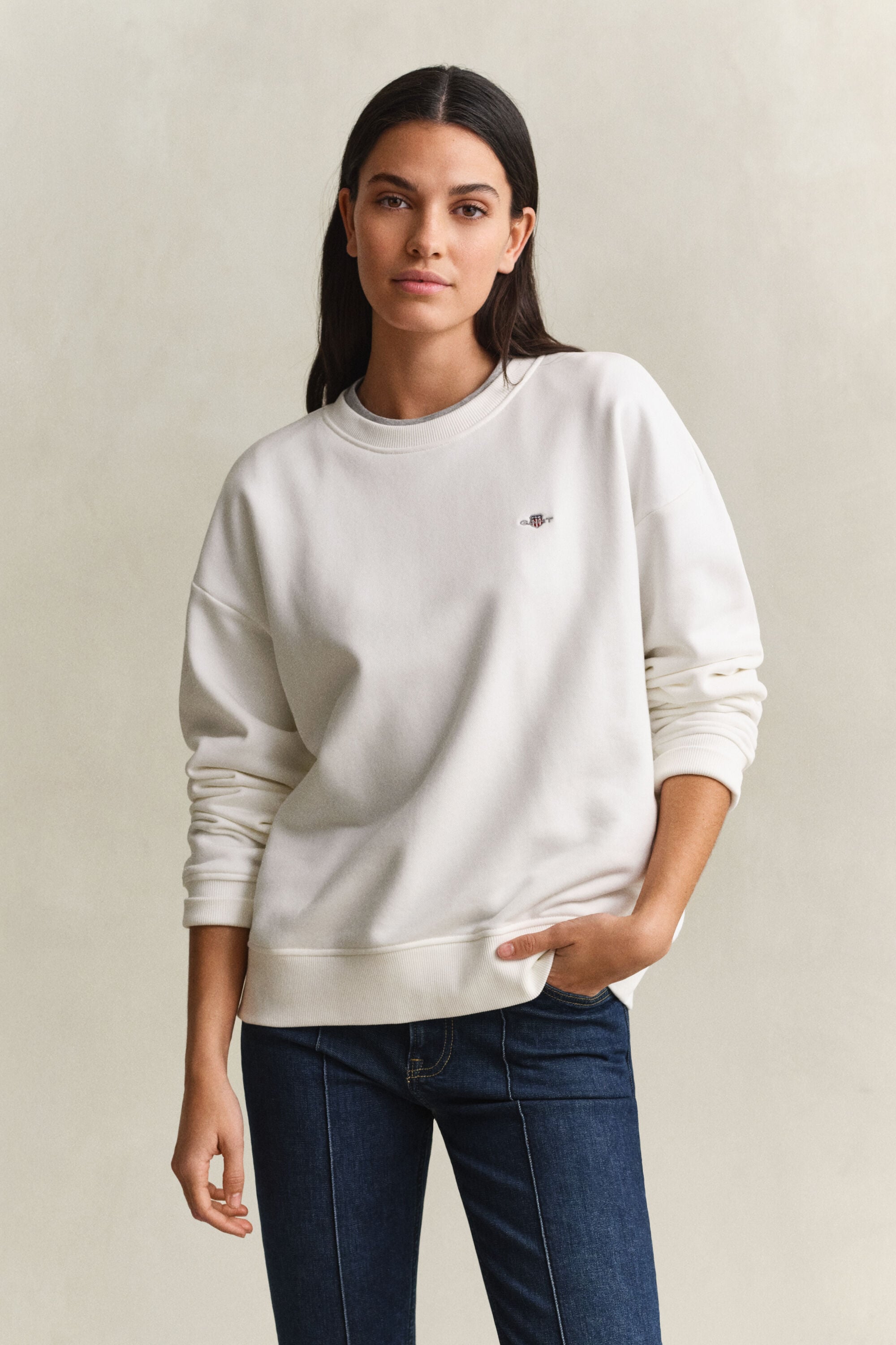 Sweatshirt med sköldemblem