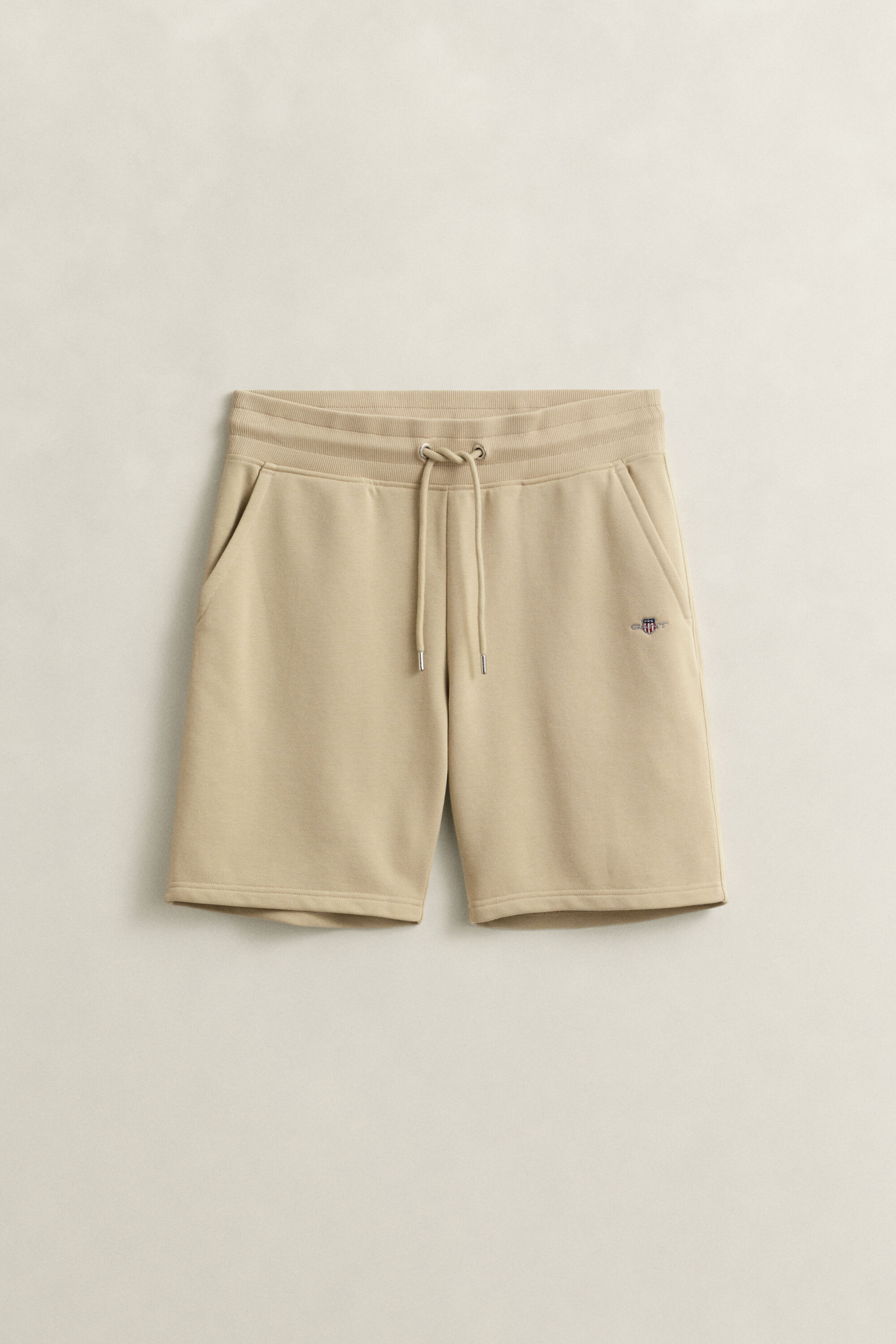 Sweatshorts med sköldemblem