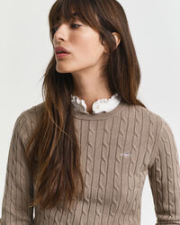 Kabelstickad tröja i bomullsstretch med rund hals