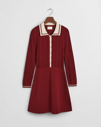 Kontrastf&auml;rgad ribbstickad kl&auml;nning