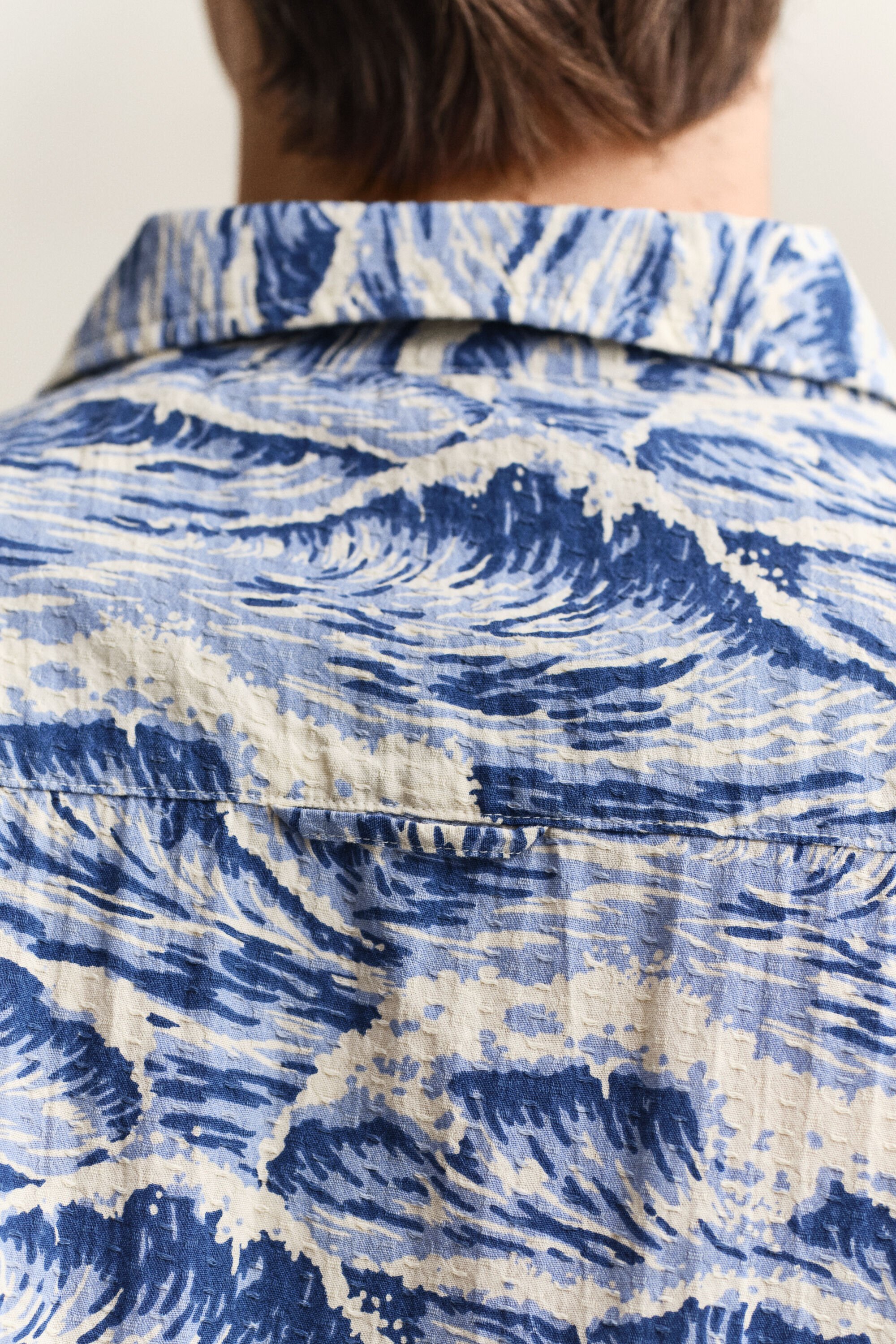 Mönstrad, kortärmad skjorta