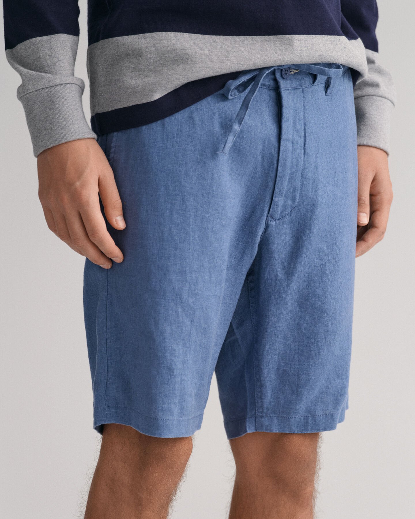Relaxed fit linneshorts med dragsko