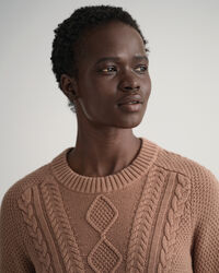 Kabelstickad crew neck tr&ouml;ja