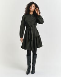 Långärmad klänning i bomullssatin