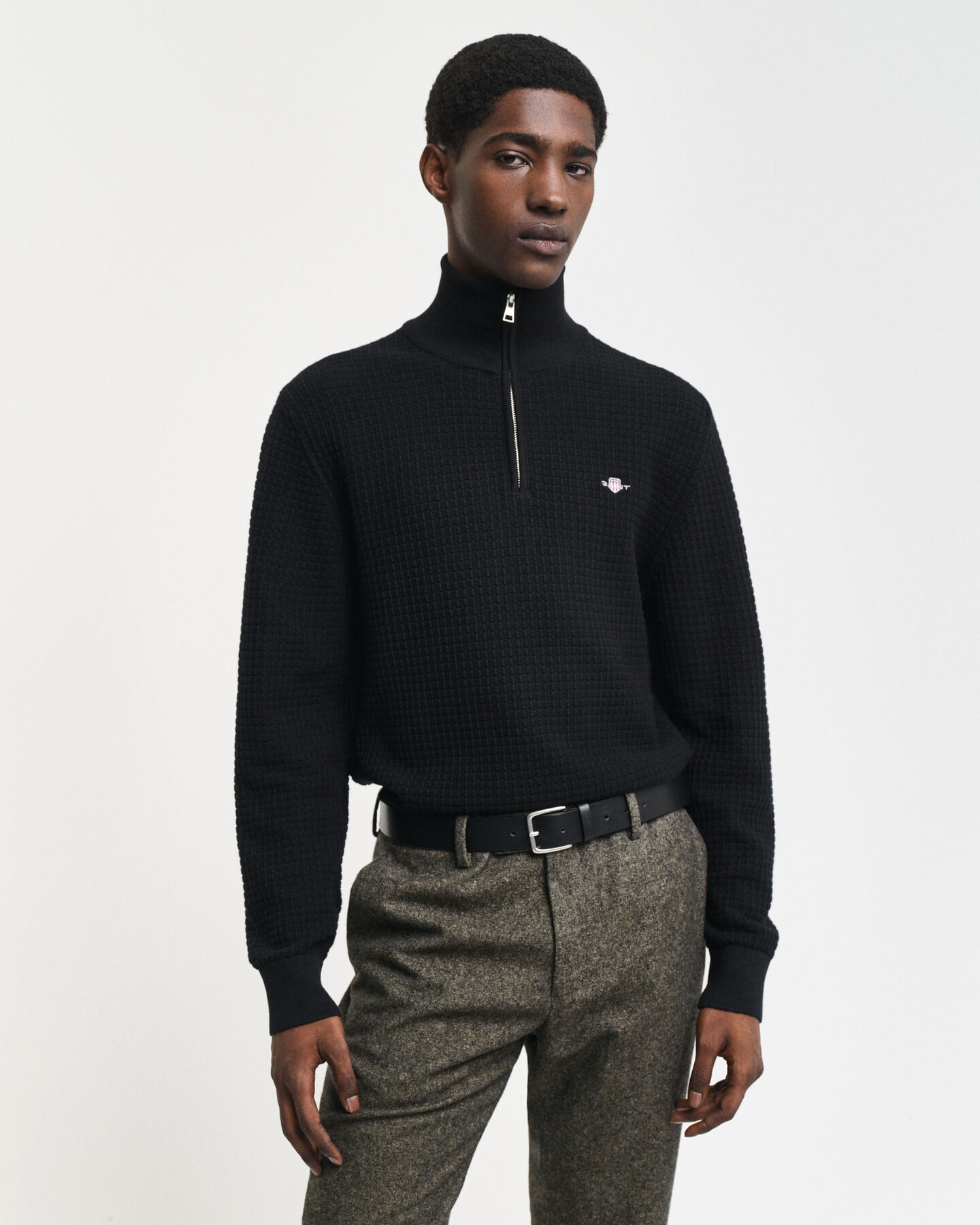 Bomullstr&ouml;ja med struktur och halv dragkedja