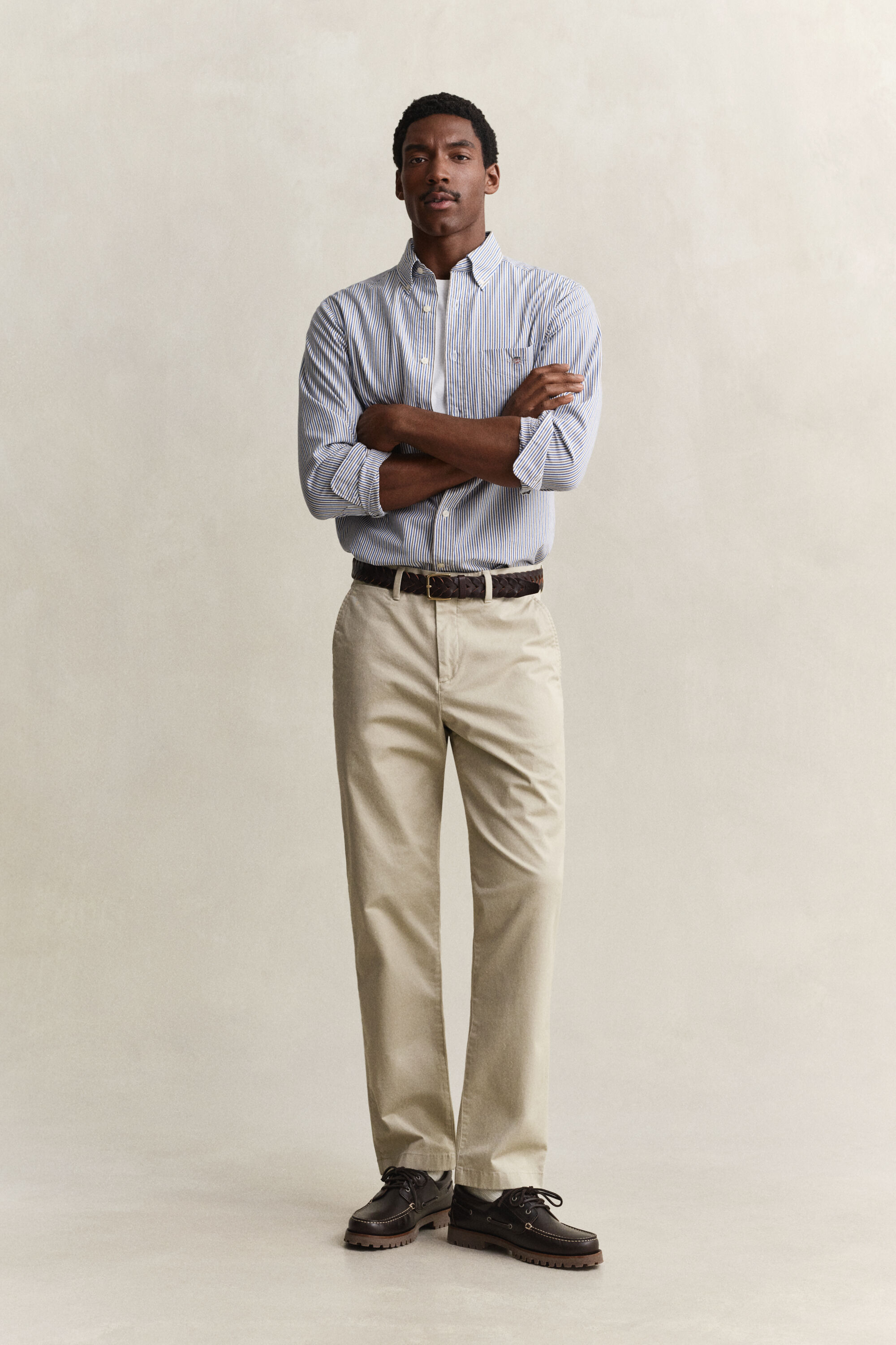 Klassiska chinos med regular fit
