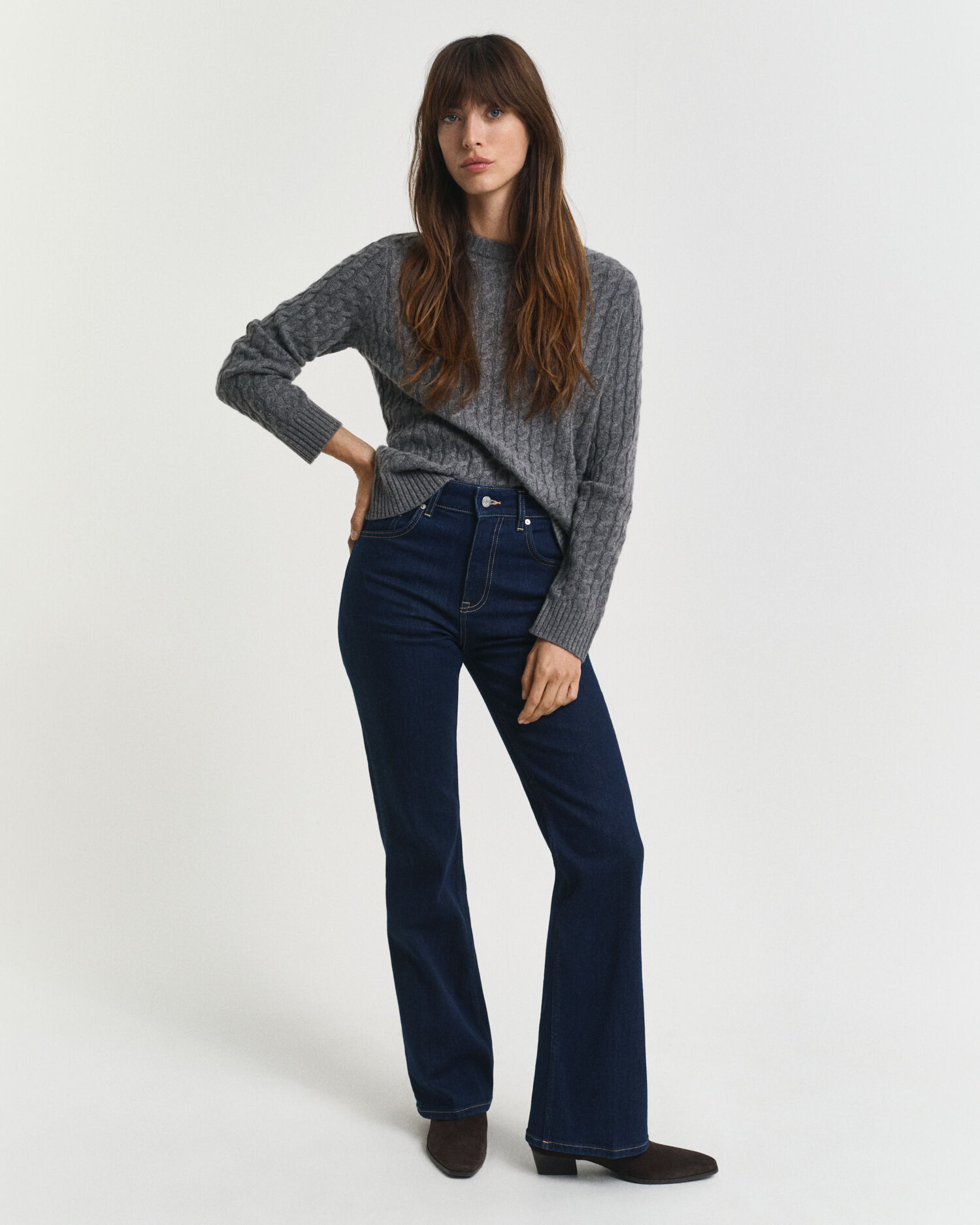 Slim fit jeans med utställda ben