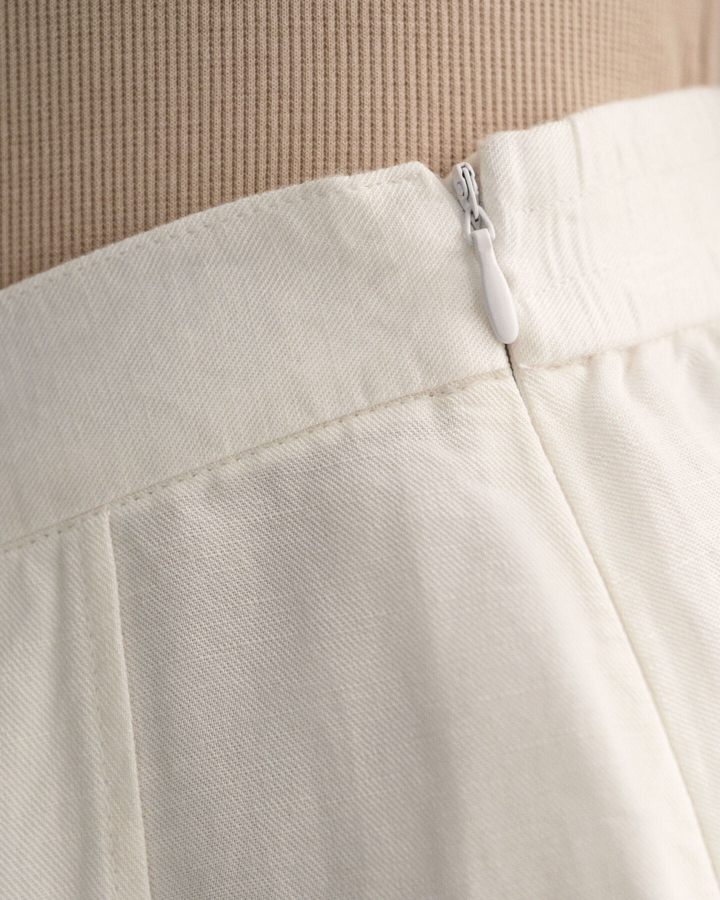 Midikjol i linne och viskos