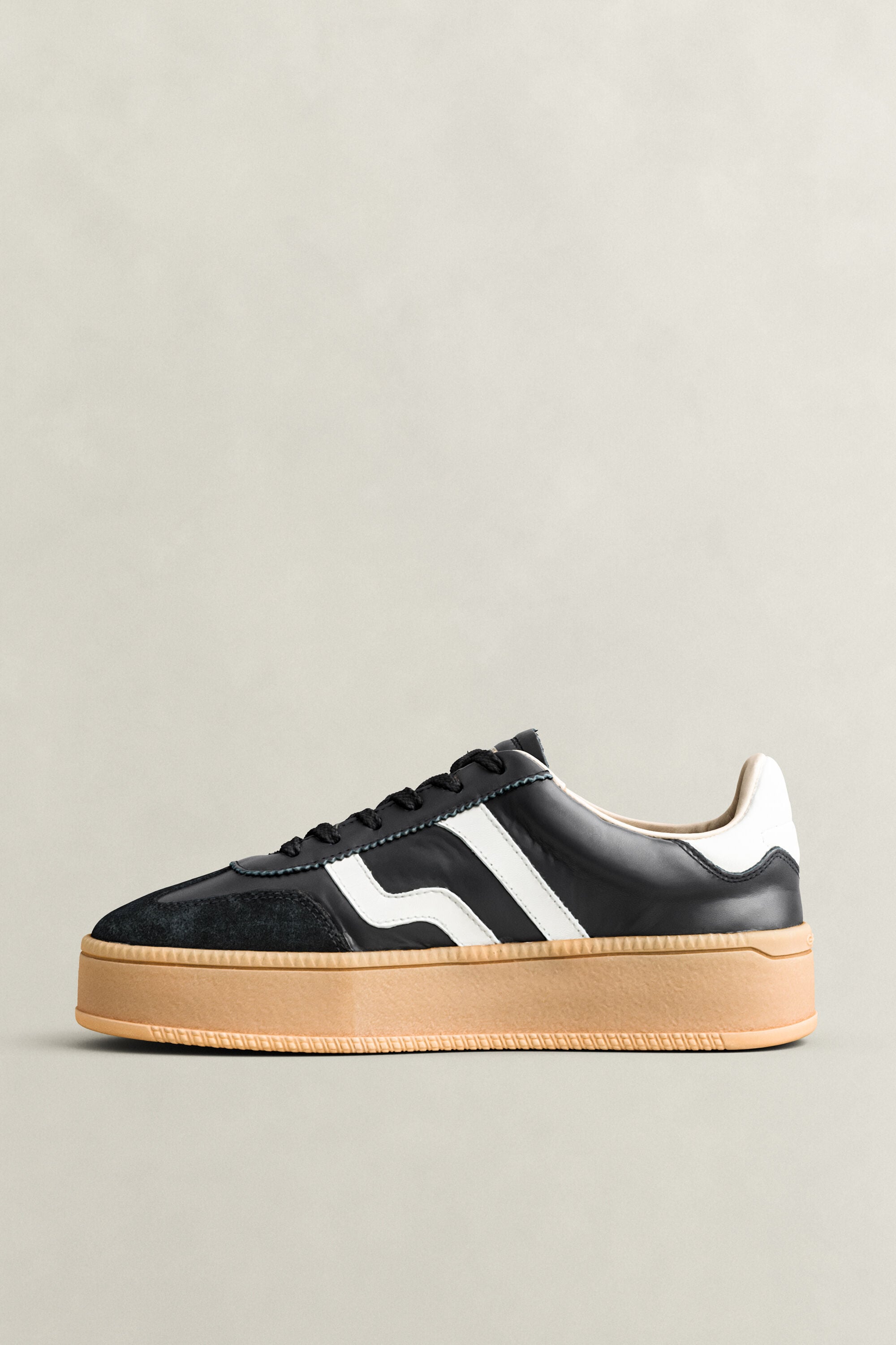 Cuzmani sneakers i läder