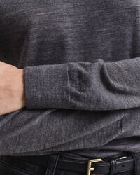 Tröja med polokrage i extra fin merinoull