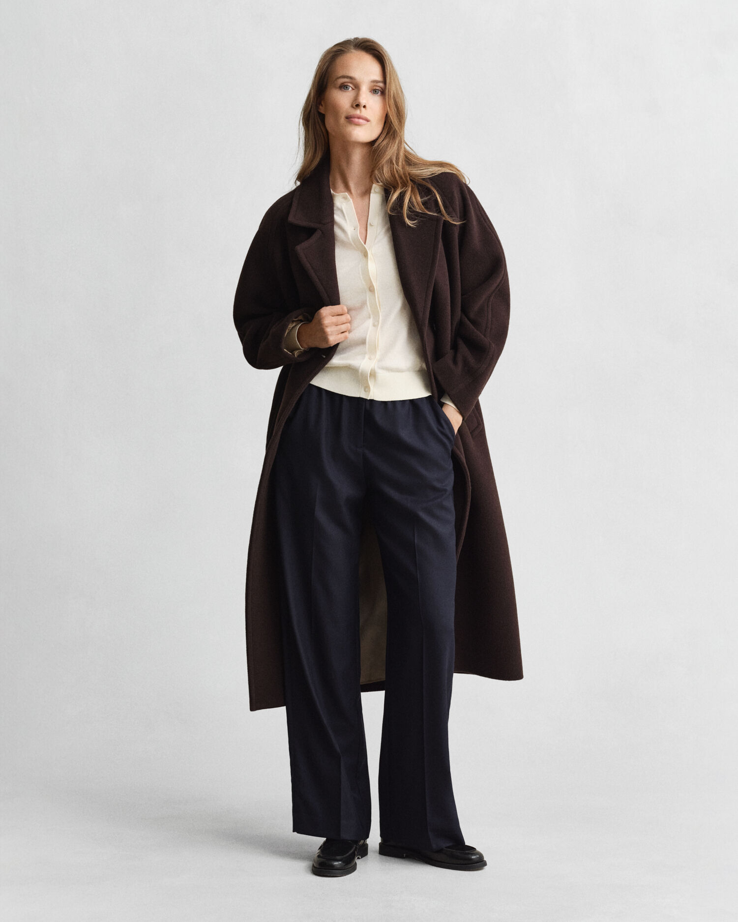 Tunn rundhalsad kofta