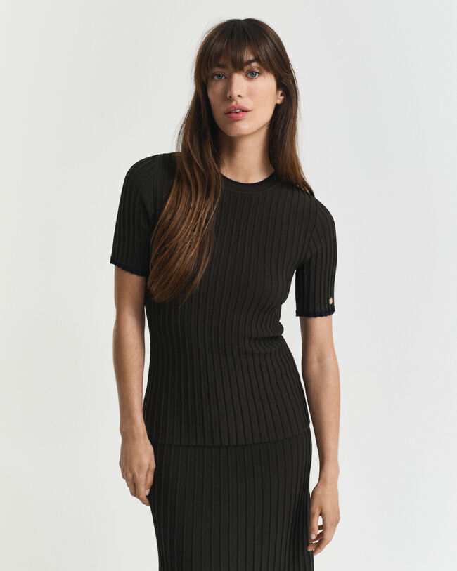 Kortärmad kontrastfärgad ribbstickad tröja