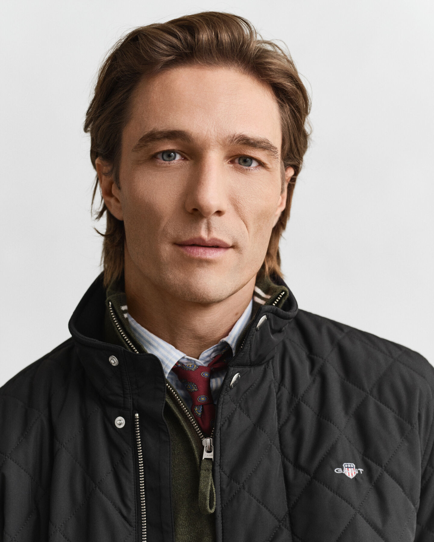 Quiltad medellång vindjacka