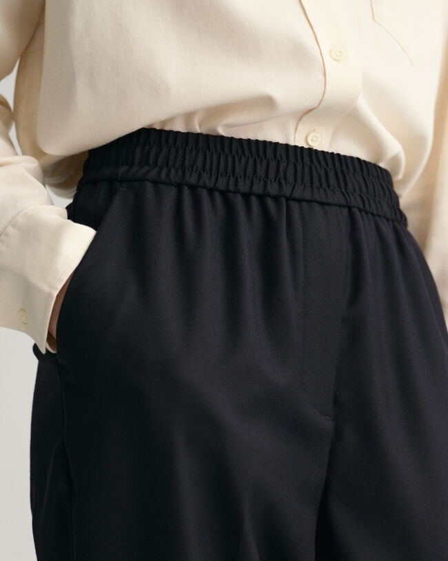 Avsmalnande dra p&aring;-byxor