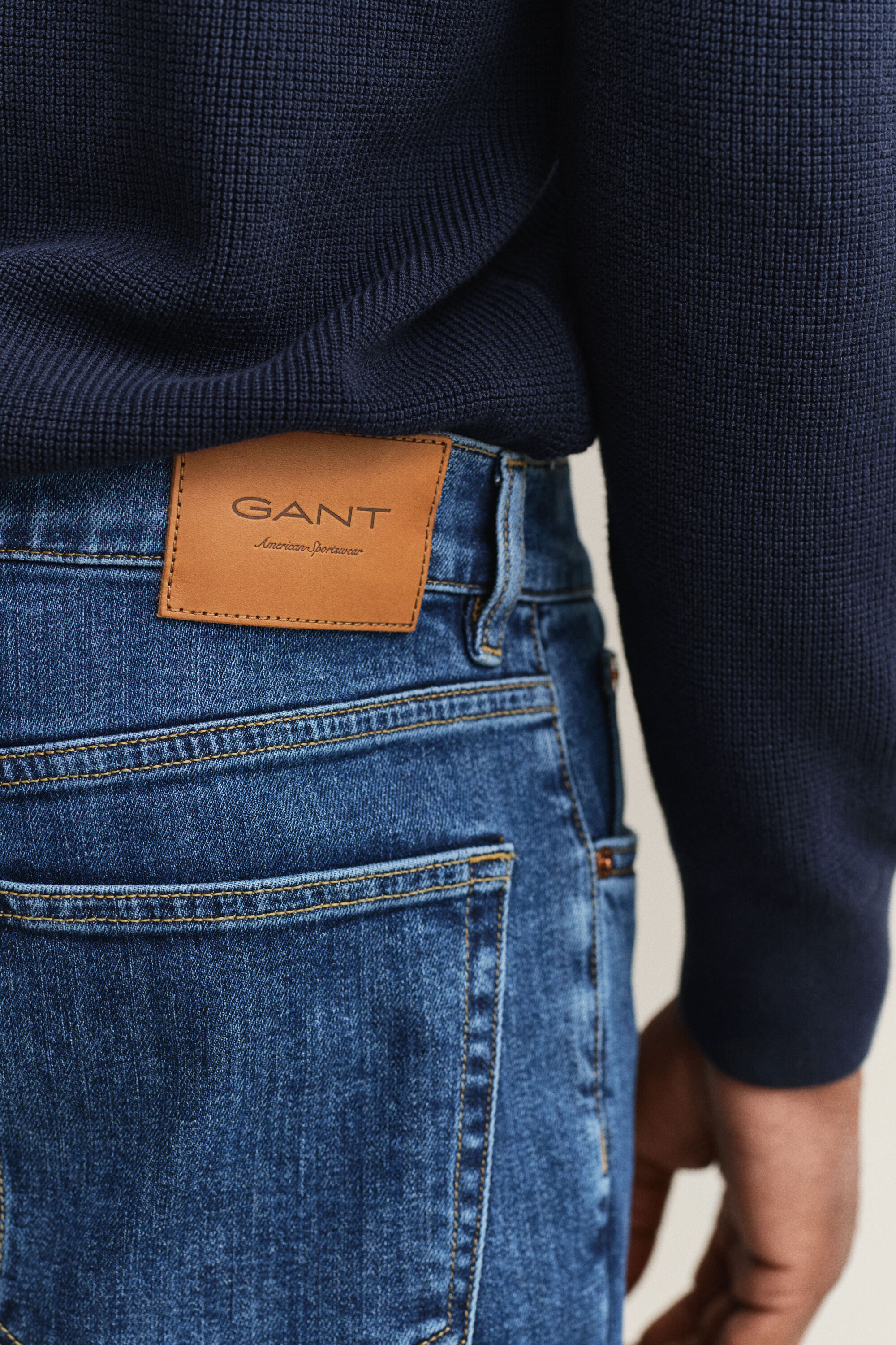 Regular fit jeans i stilren tvätt