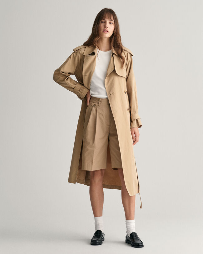 Relaxed fit chinoshorts med veck