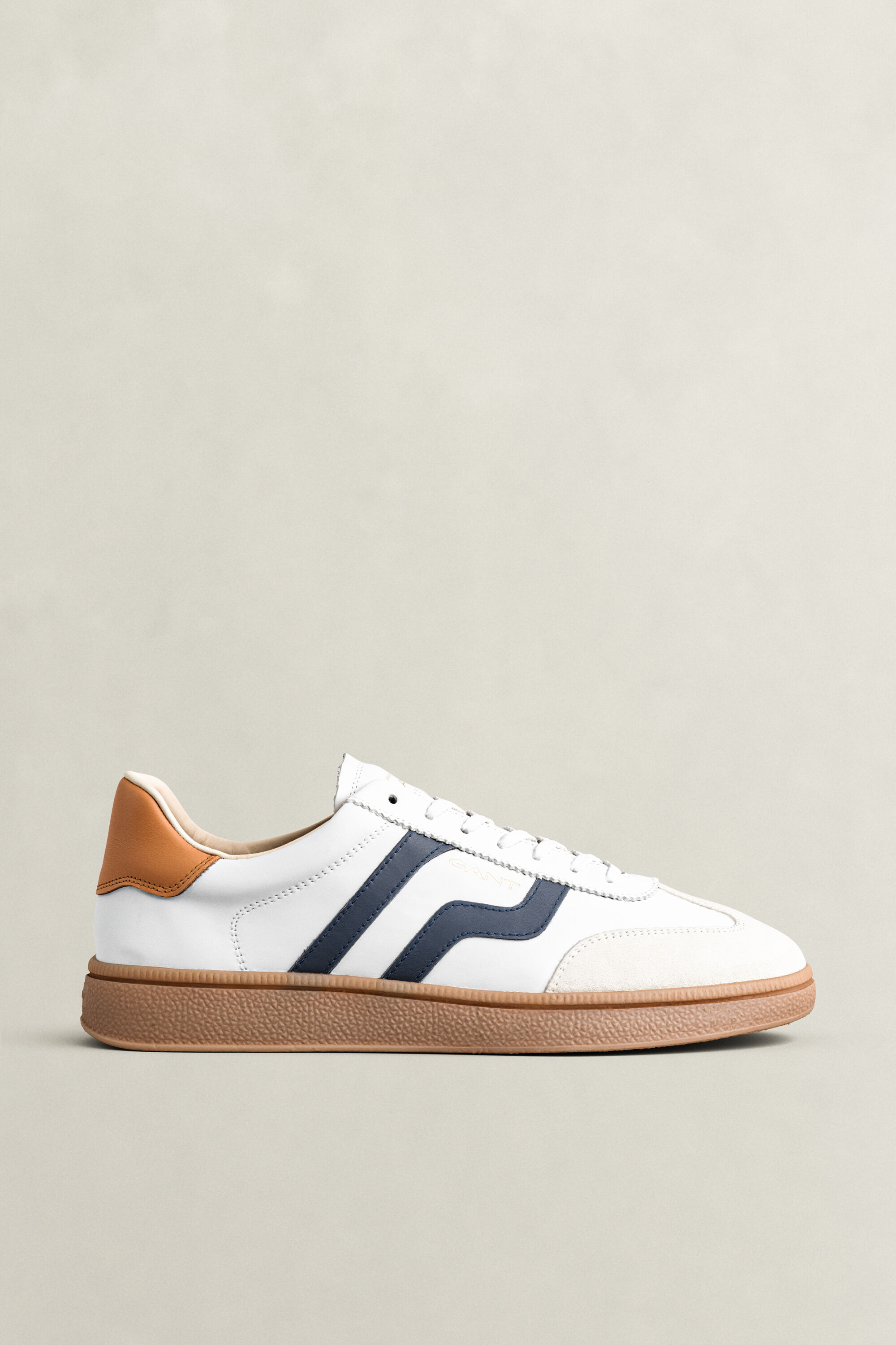 Cuzmo sneakers i läder