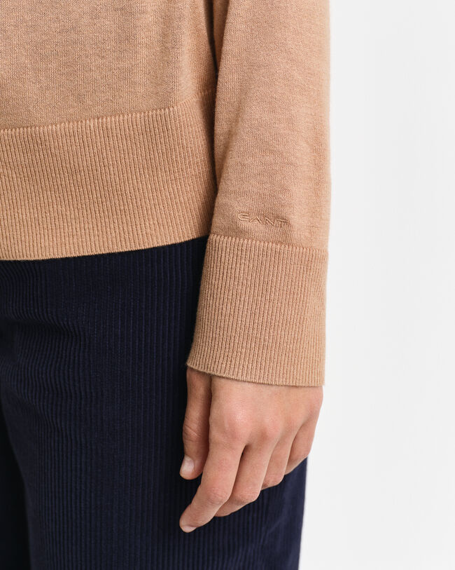 Finstickad tröja med rund hals