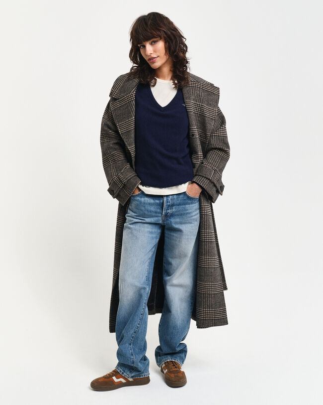 V-ringad tr&ouml;ja i extra fin lammull