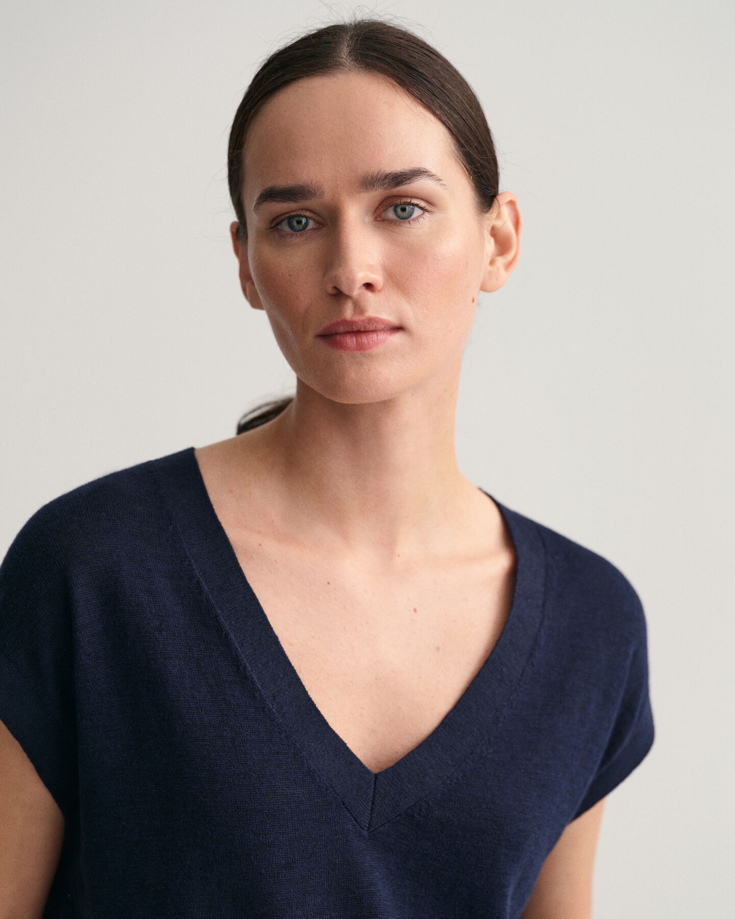 V-ringad slipover i linneblandning