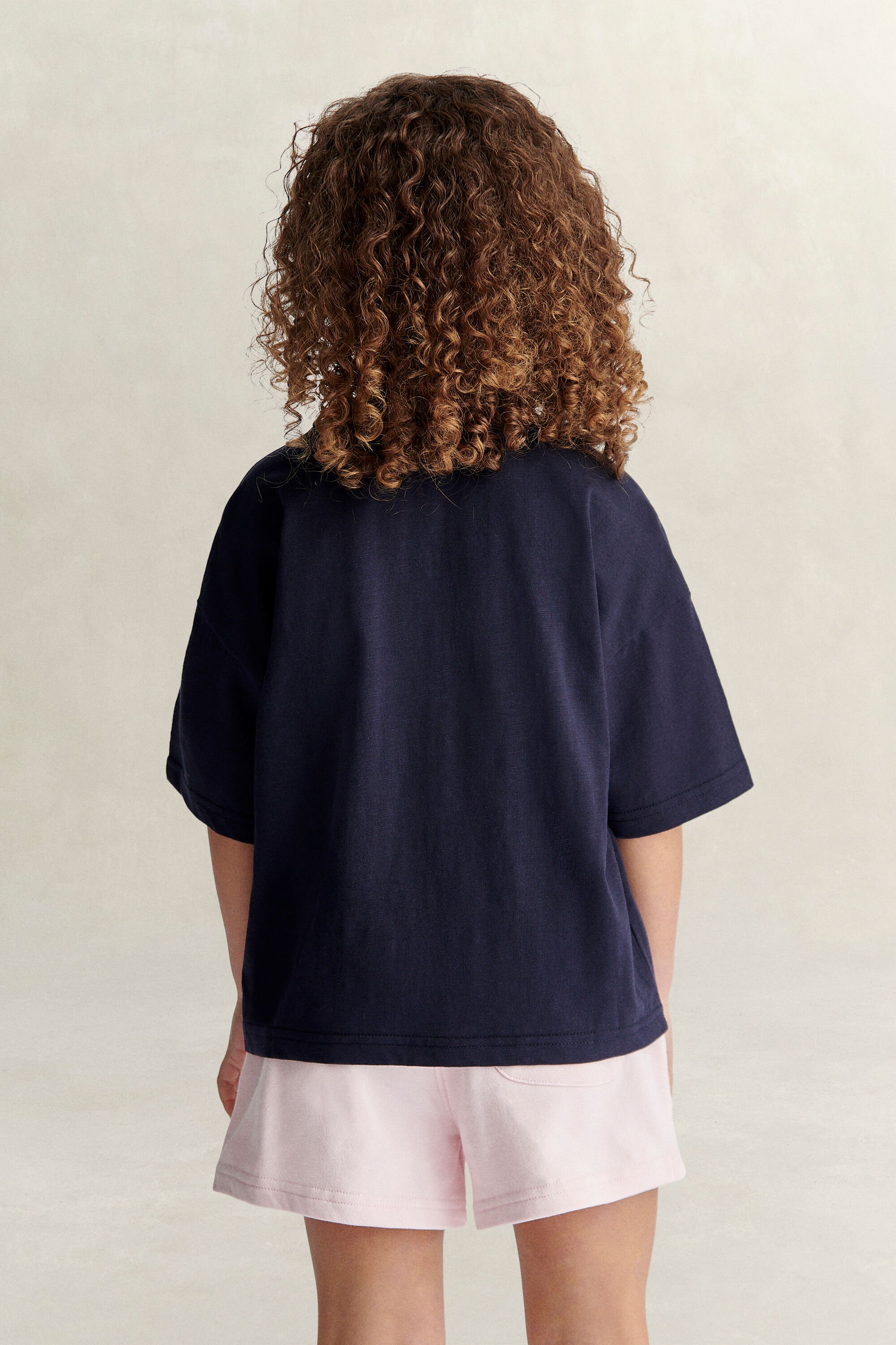 Girls T-shirt med sköldemblem