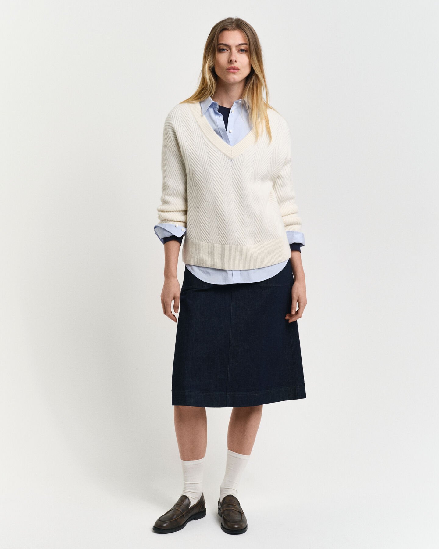 V-ringad tr&ouml;ja med fiskbensm&ouml;nster