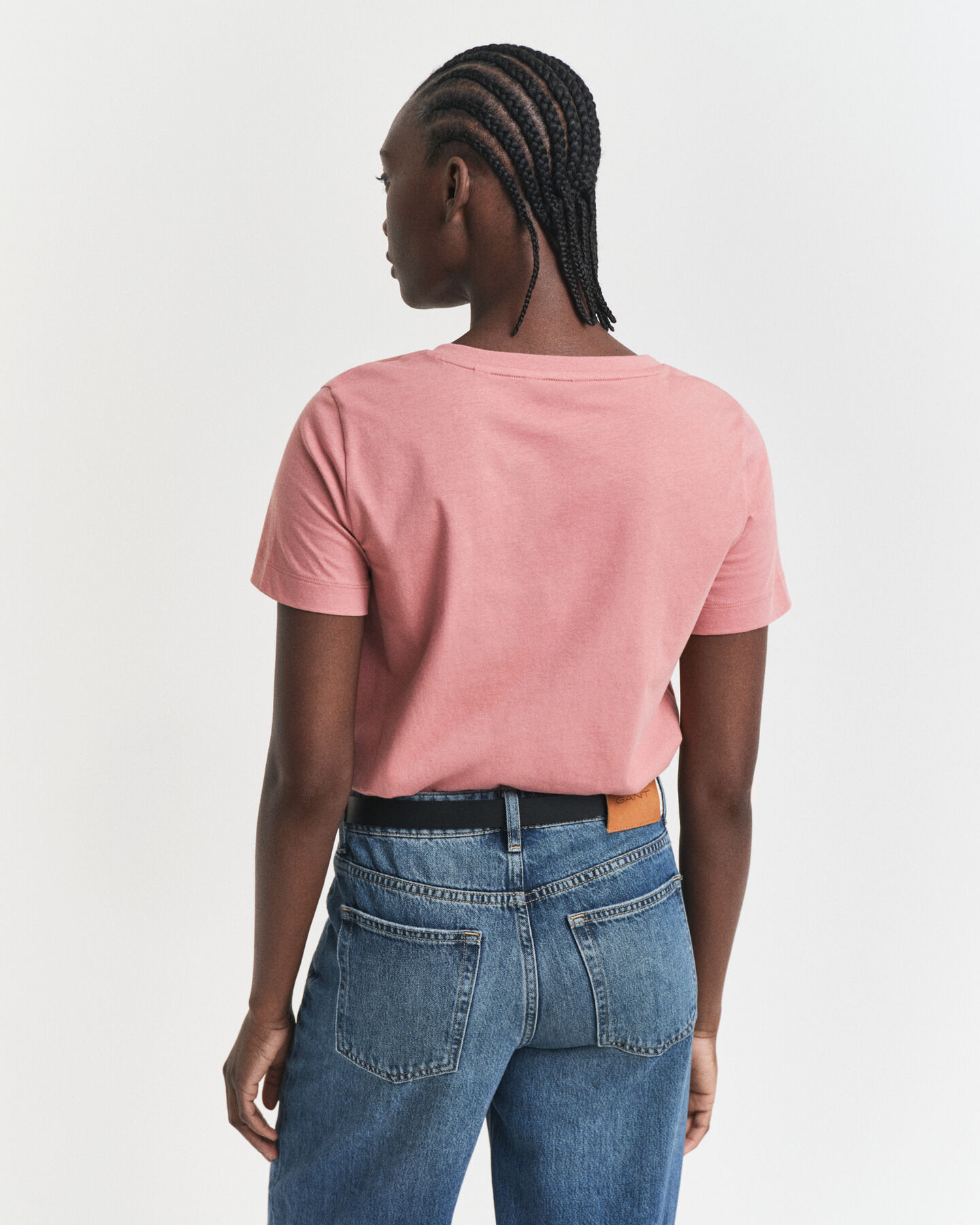 Shield V-ringad T-shirt